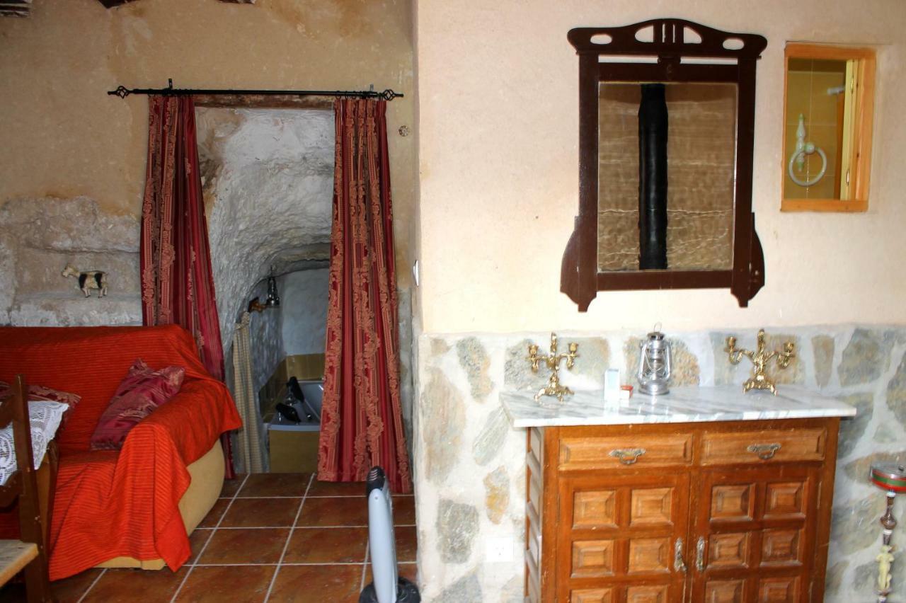 Casa Rural Con Jacuzzi Paraiso Del Jucar Alcala del Jucar Exterior foto